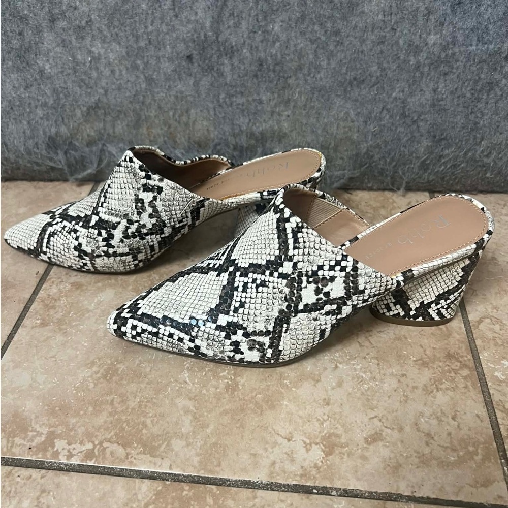 Rohb by Joyce Azria Woman 7 "Willow" faux snakeskin print block heel mules